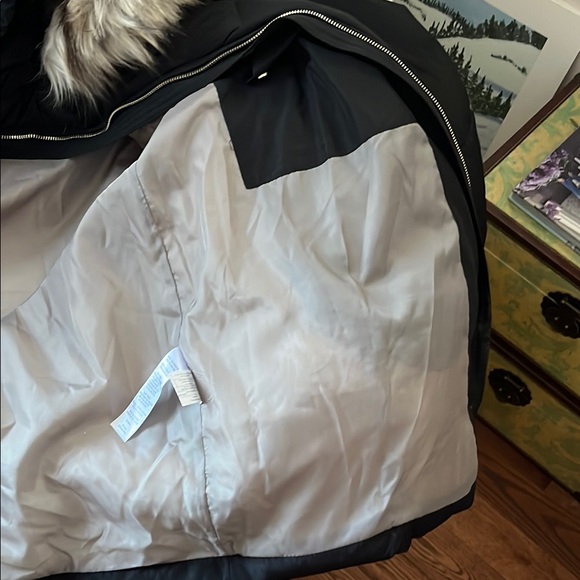 Ricki’s Women's Black Quilted Coat with Faux Fur Hood like new. - Picture 5 of 7